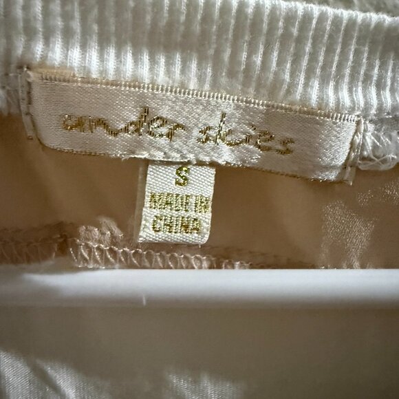 Under Skies women top white size S - Picture 2 of 3